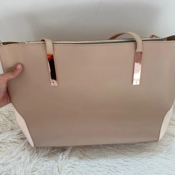 Striking colorblock pink & rose gold Ted Baker bag - Picture 9 of 9